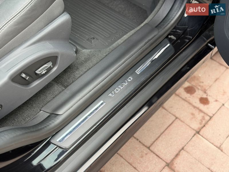 Внедорожник / Кроссовер Volvo XC60 2016 в Ровно фото 47 Внедорожник / Кроссовер Volvo XC60 2016 в Ровно