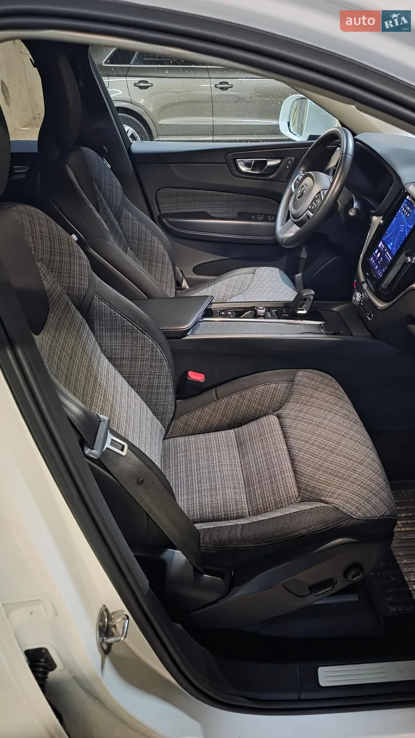 2022 Volvo XC60 - мініатюра 20