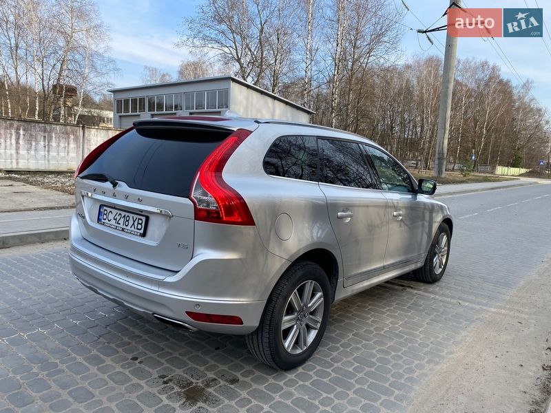 Позашляховик / Кросовер Volvo XC60 2016 в Новояворівську