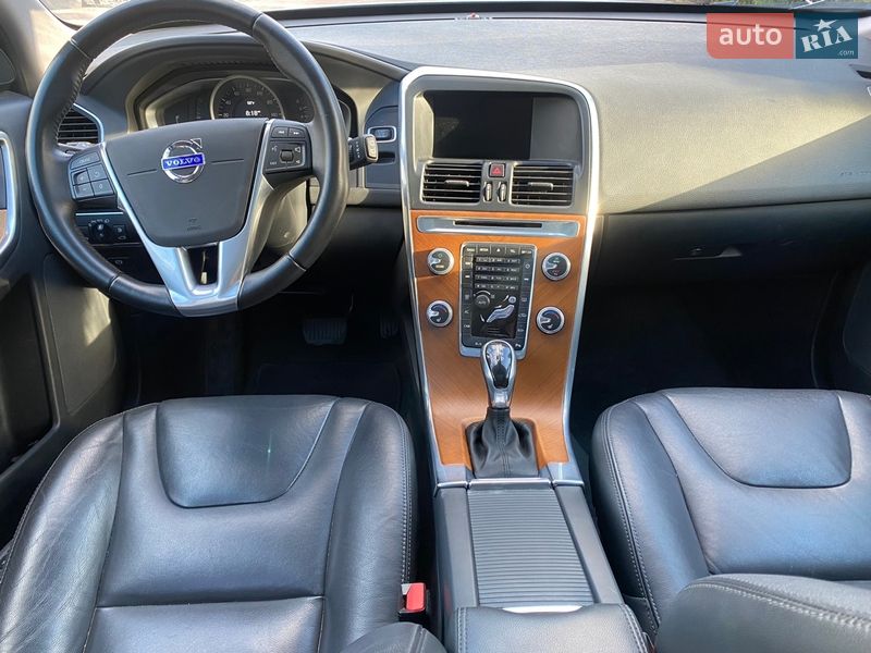 Позашляховик / Кросовер Volvo XC60 2016 в Новояворівську