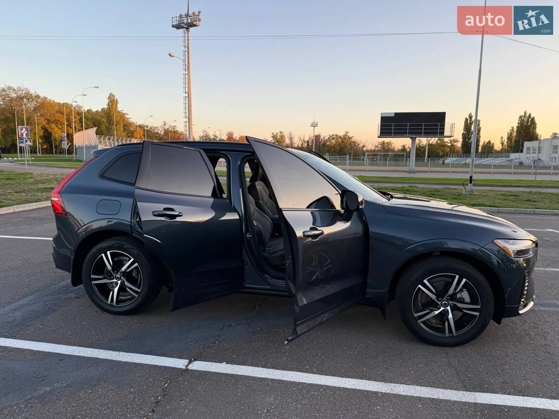 2022 Volvo XC60 - мініатюра 13