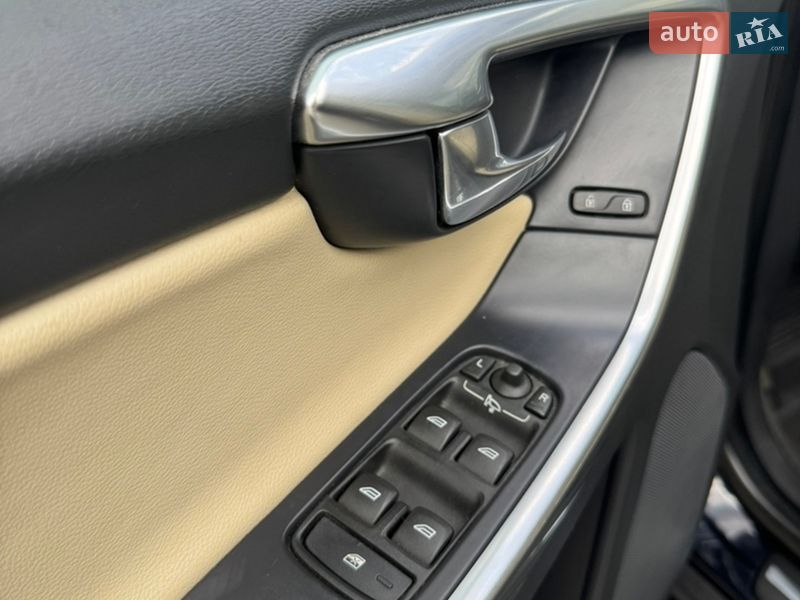 Внедорожник / Кроссовер Volvo XC60 2017 в Снятине фото 13 Внедорожник / Кроссовер Volvo XC60 2017 в Снятине