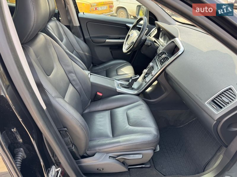 Внедорожник / Кроссовер Volvo XC60 2017 в Бережанах фото 3 Внедорожник / Кроссовер Volvo XC60 2017 в Бережанах