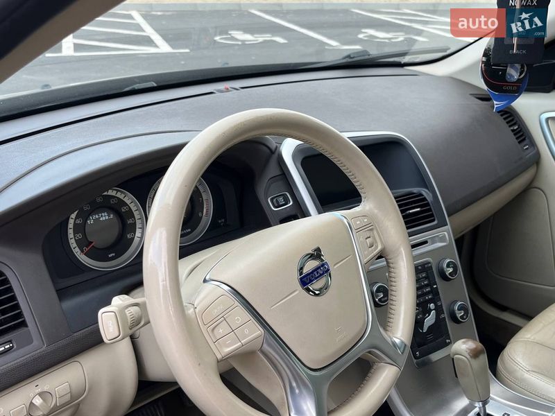 Позашляховик / Кросовер Volvo XC60 2011 в Рівному