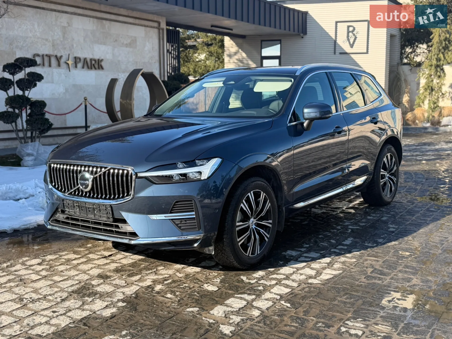2021 Volvo XC60 - мініатюра 3