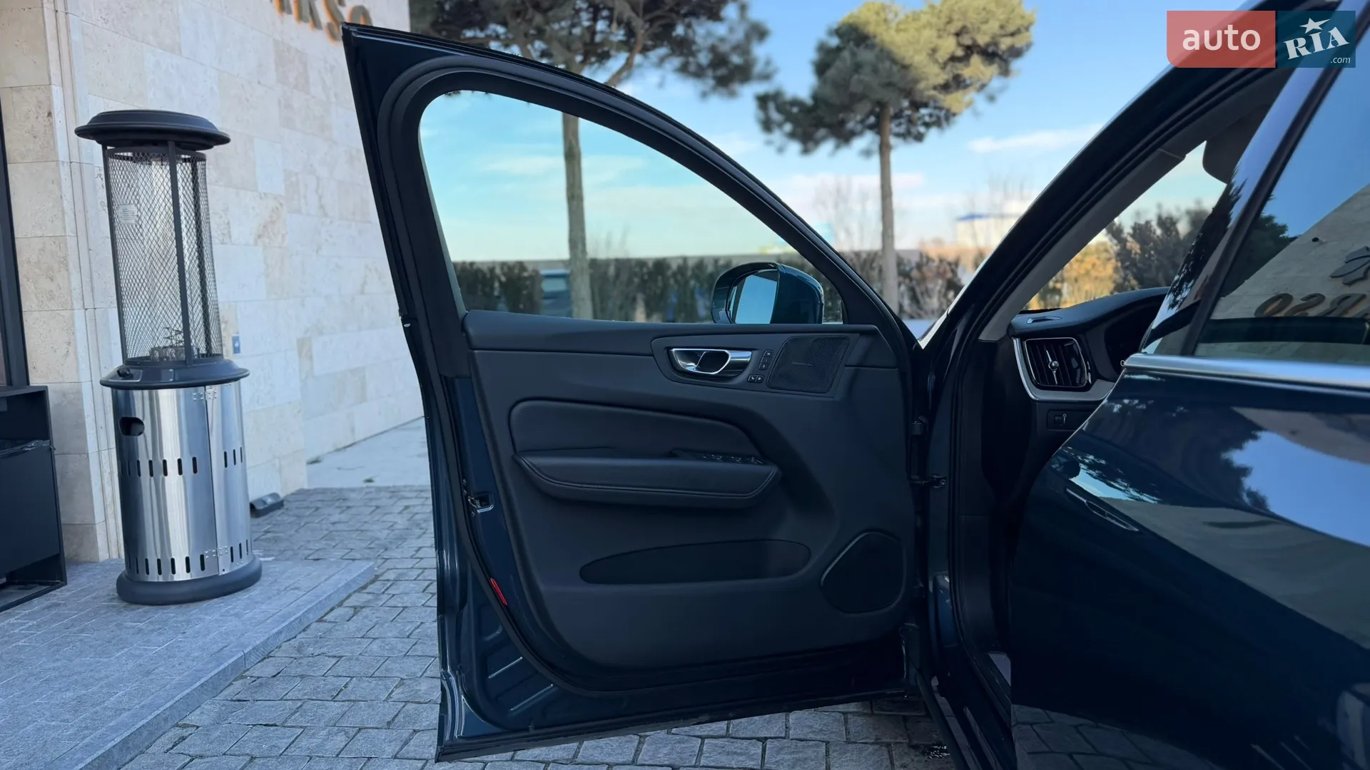 2021 Volvo XC60 - мініатюра 32