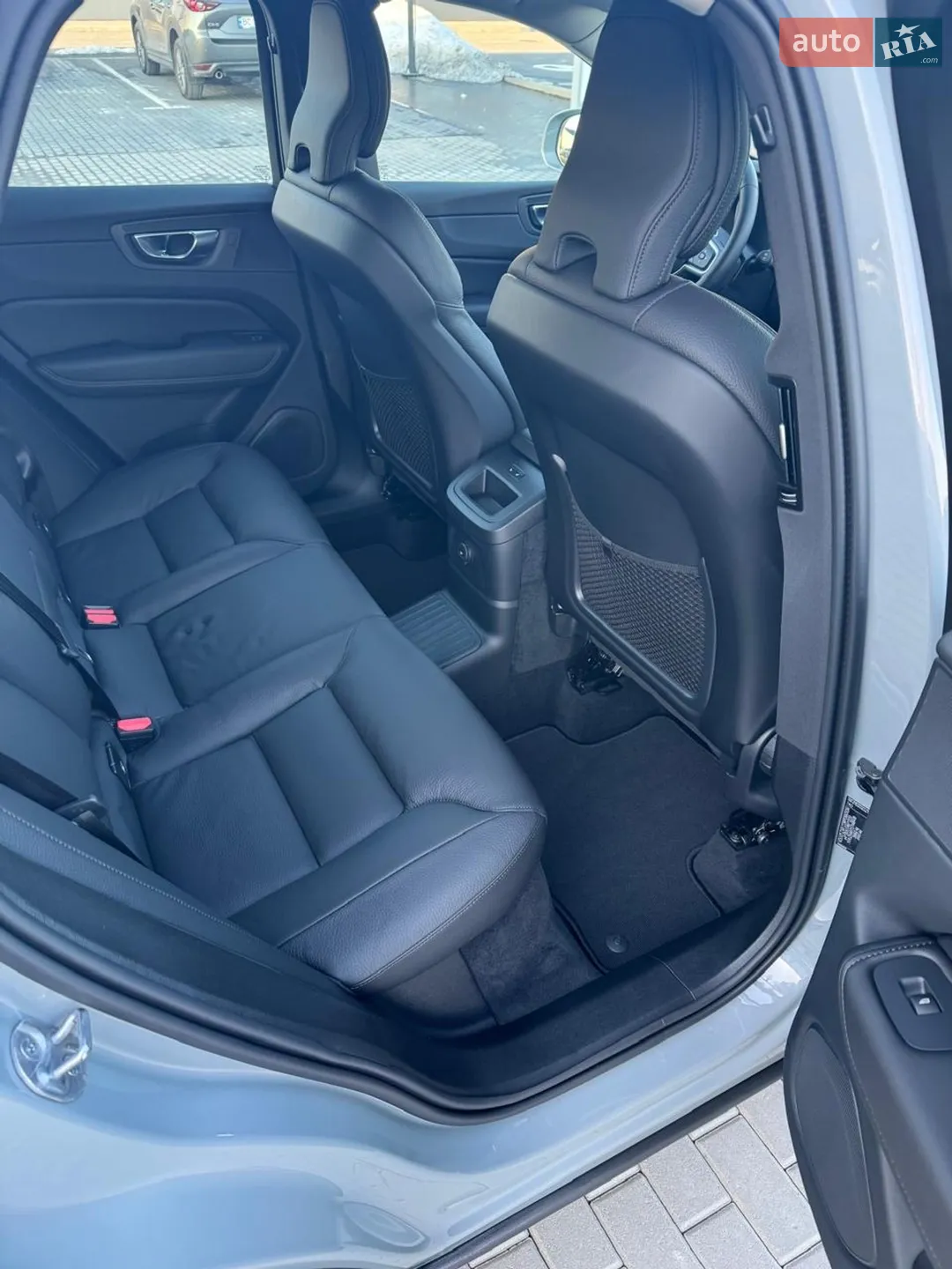 2024 Volvo XC60 - мініатюра 13