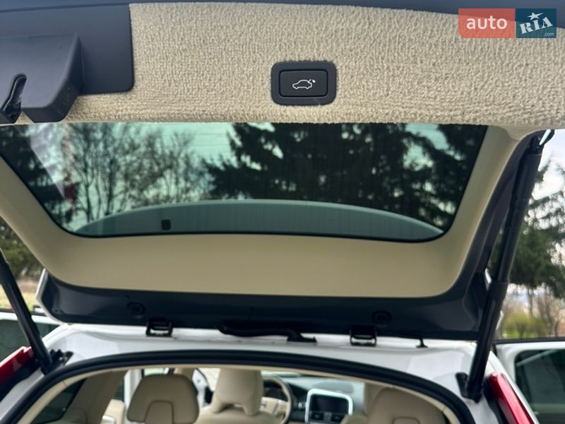 Позашляховик / Кросовер Volvo XC60 2015 в Дубні