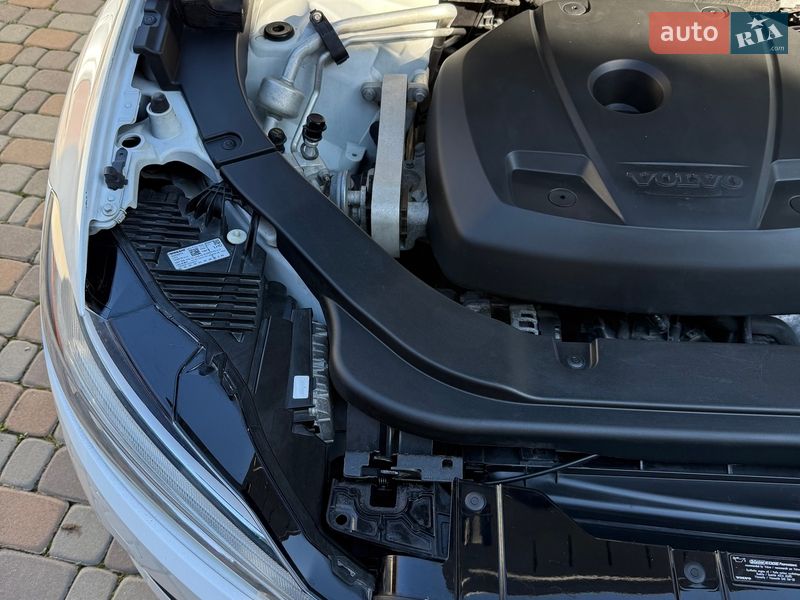 Внедорожник / Кроссовер Volvo XC60 2018 в Черновцах