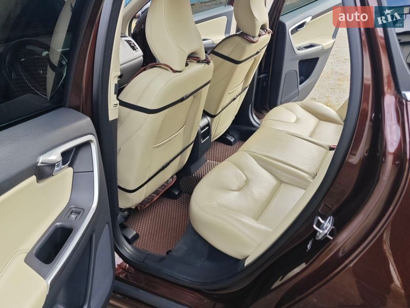 Внедорожник / Кроссовер Volvo XC60 2017 в Бердичеве фото 17 Внедорожник / Кроссовер Volvo XC60 2017 в Бердичеве