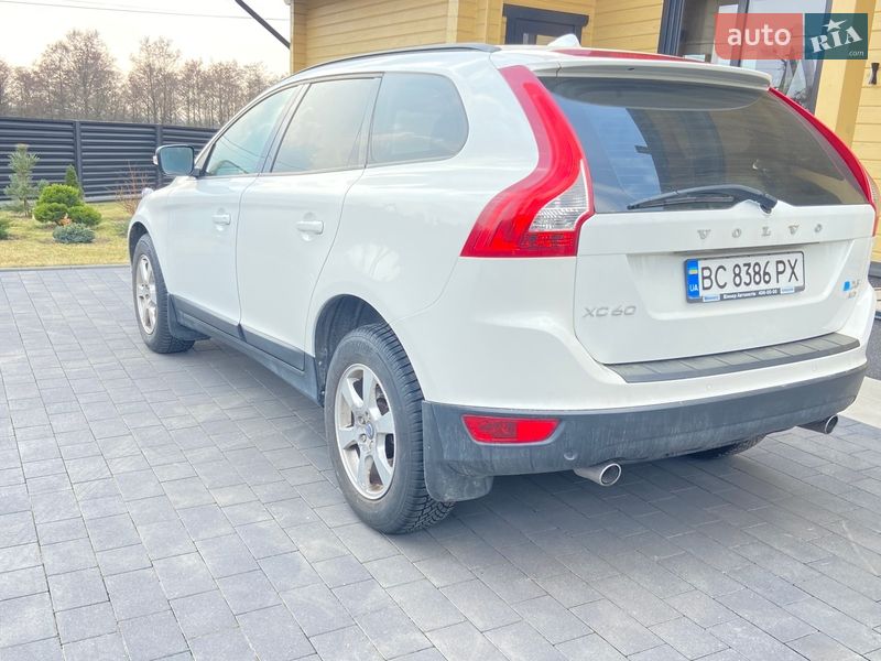Позашляховик / Кросовер Volvo XC60 2013 в Львові фото 4 Позашляховик / Кросовер Volvo XC60 2013 в Львові