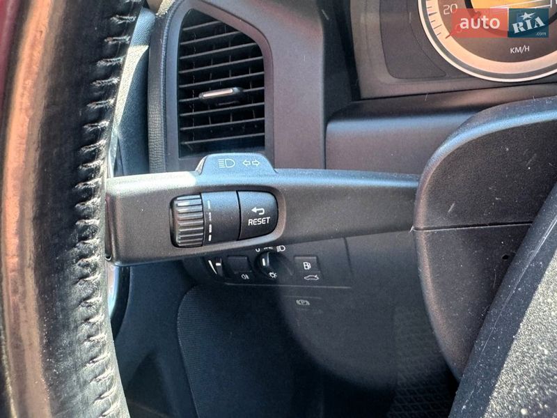 Позашляховик / Кросовер Volvo XC60 2012 в Києві