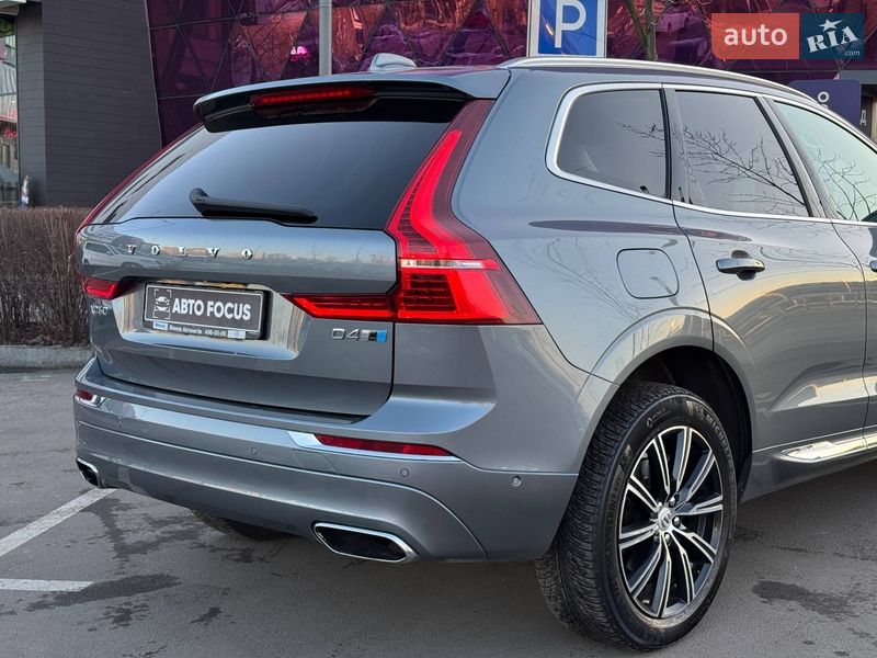 Внедорожник / Кроссовер Volvo XC60 2017 в Киеве