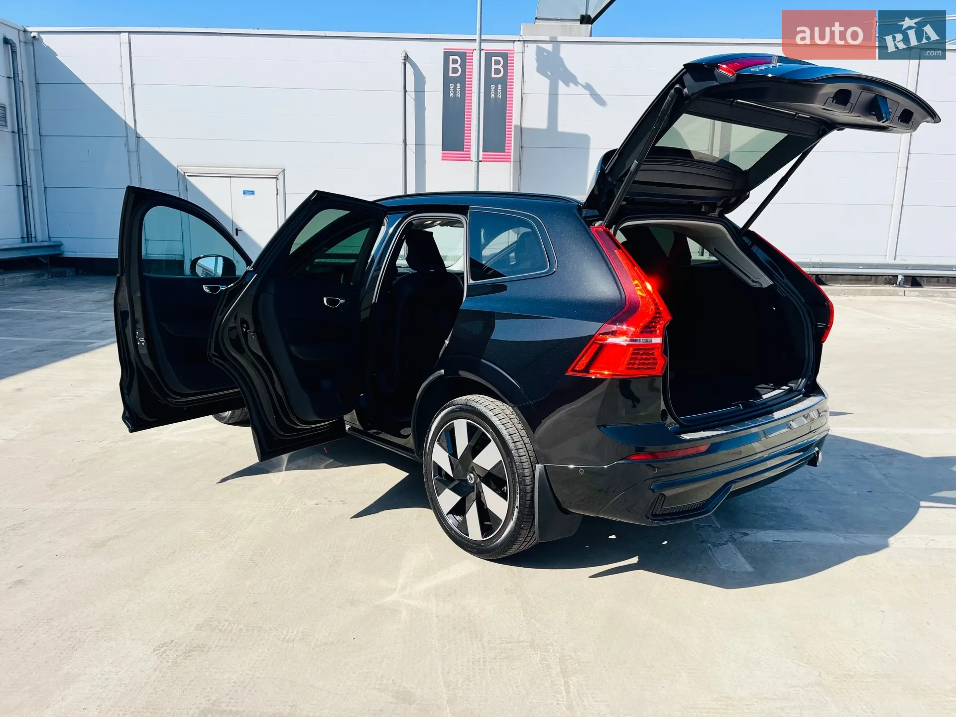 2024 Volvo XC60 - мініатюра 17