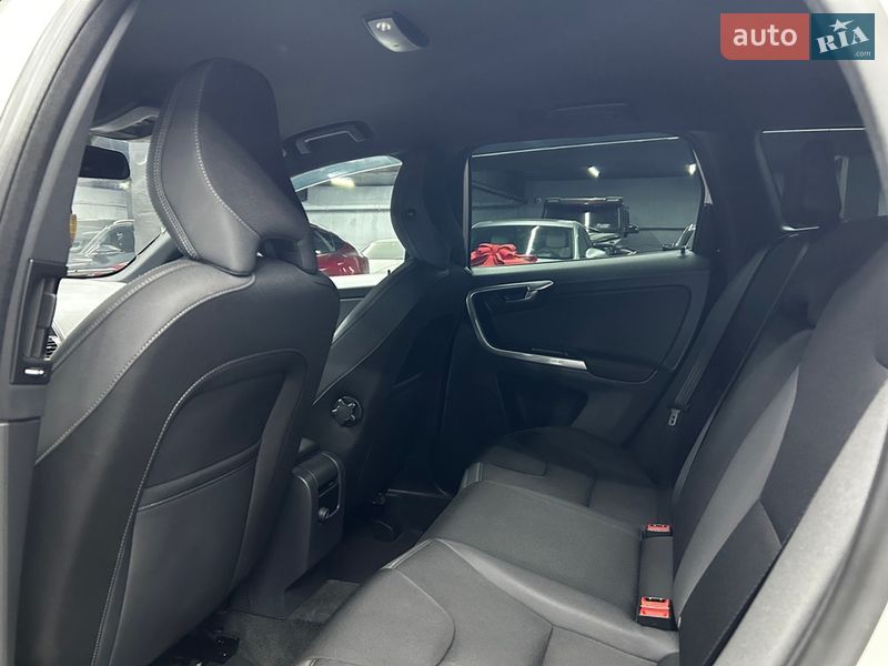 Позашляховик / Кросовер Volvo XC60 2013 в Чернівцях фото 25 Позашляховик / Кросовер Volvo XC60 2013 в Чернівцях