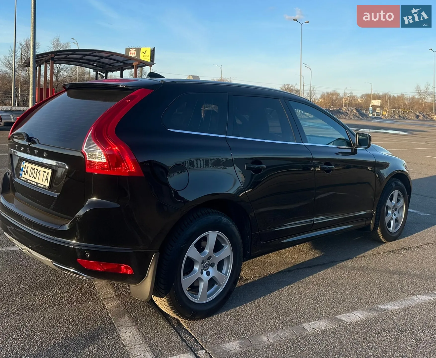 2017 Volvo XC60 - мініатюра 7