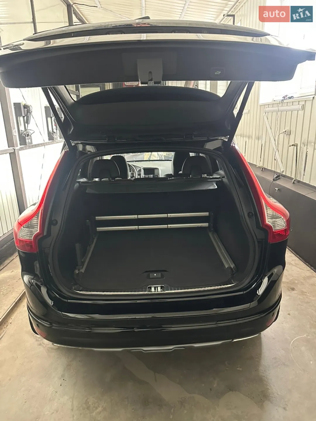 2017 Volvo XC60 - мініатюра 21