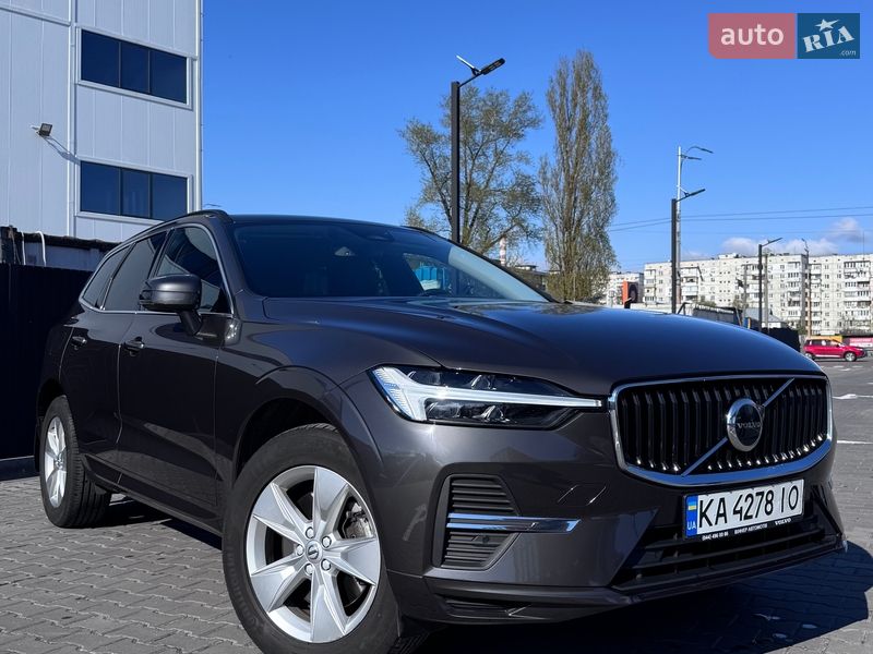 Volvo XC60 2022
