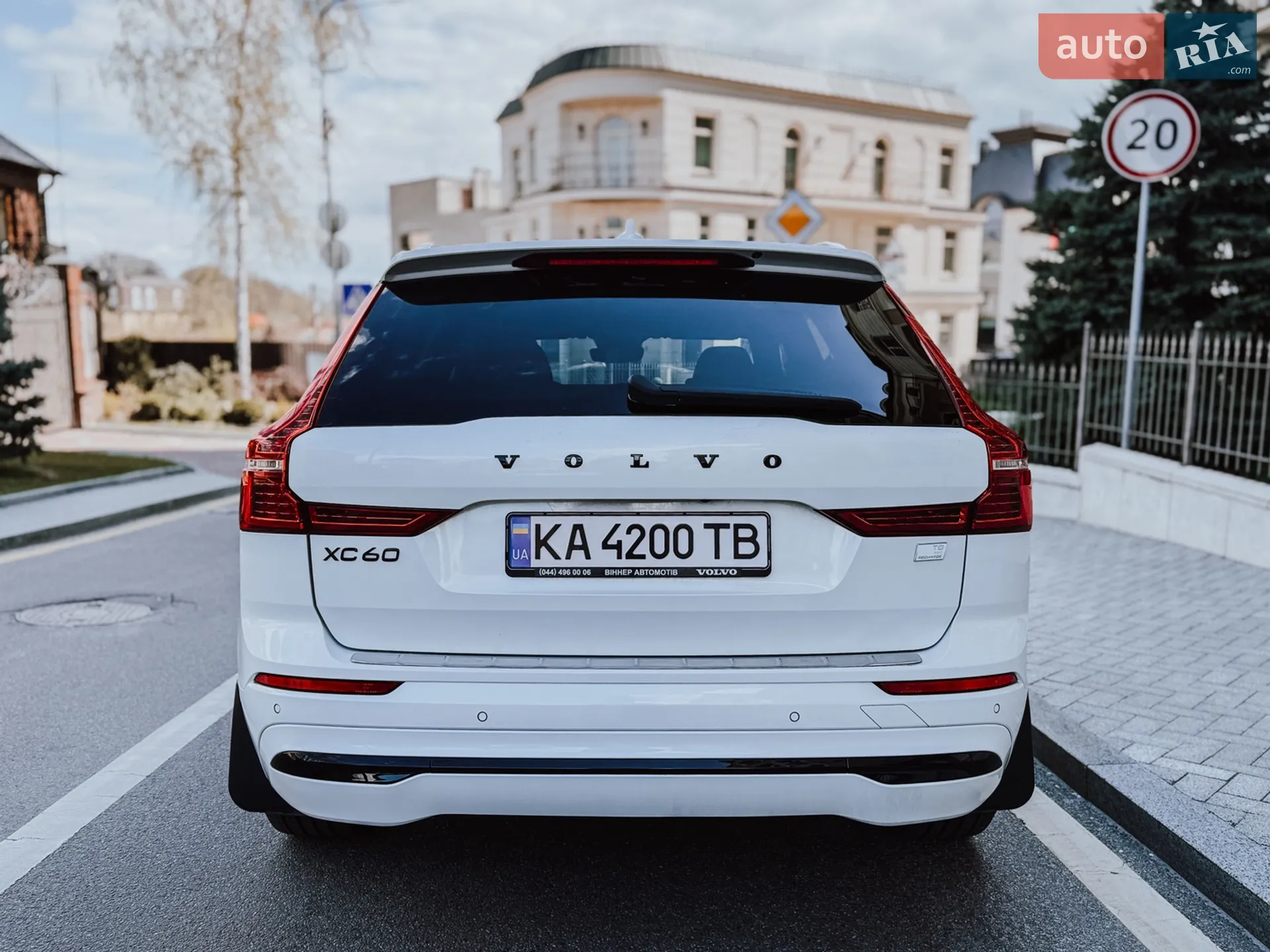 2022 Volvo XC60 - мініатюра 8