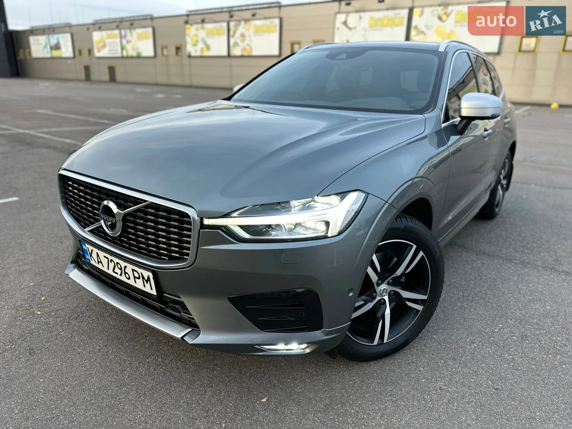 2018 Volvo XC60 - мініатюра 9