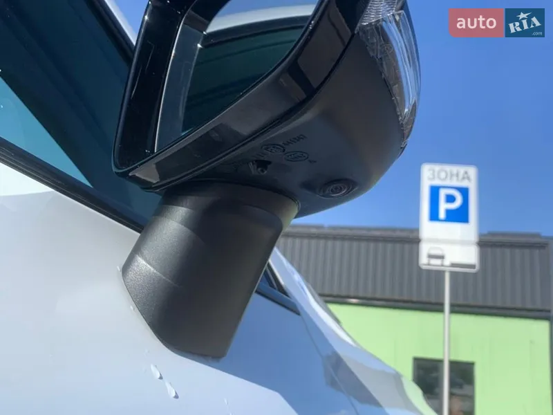 Volvo XC60 2023 VIN YV1UZK5V1P1322524 фото оголошення 2 з 75