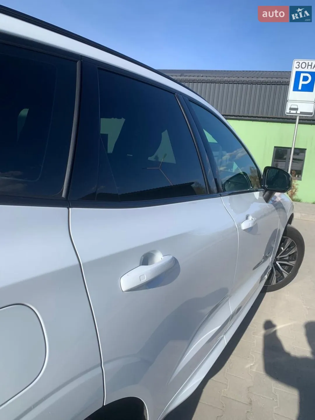 Volvo XC60 2023 VIN YV1UZK5V1P1322524 фото оголошення 6 з 46