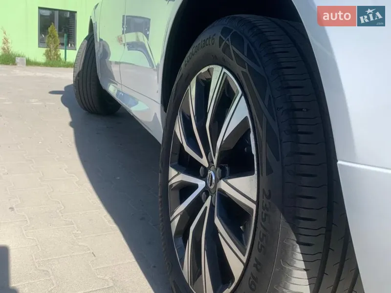 Volvo XC60 2023 VIN YV1UZK5V1P1322524 фото оголошення 7 з 75