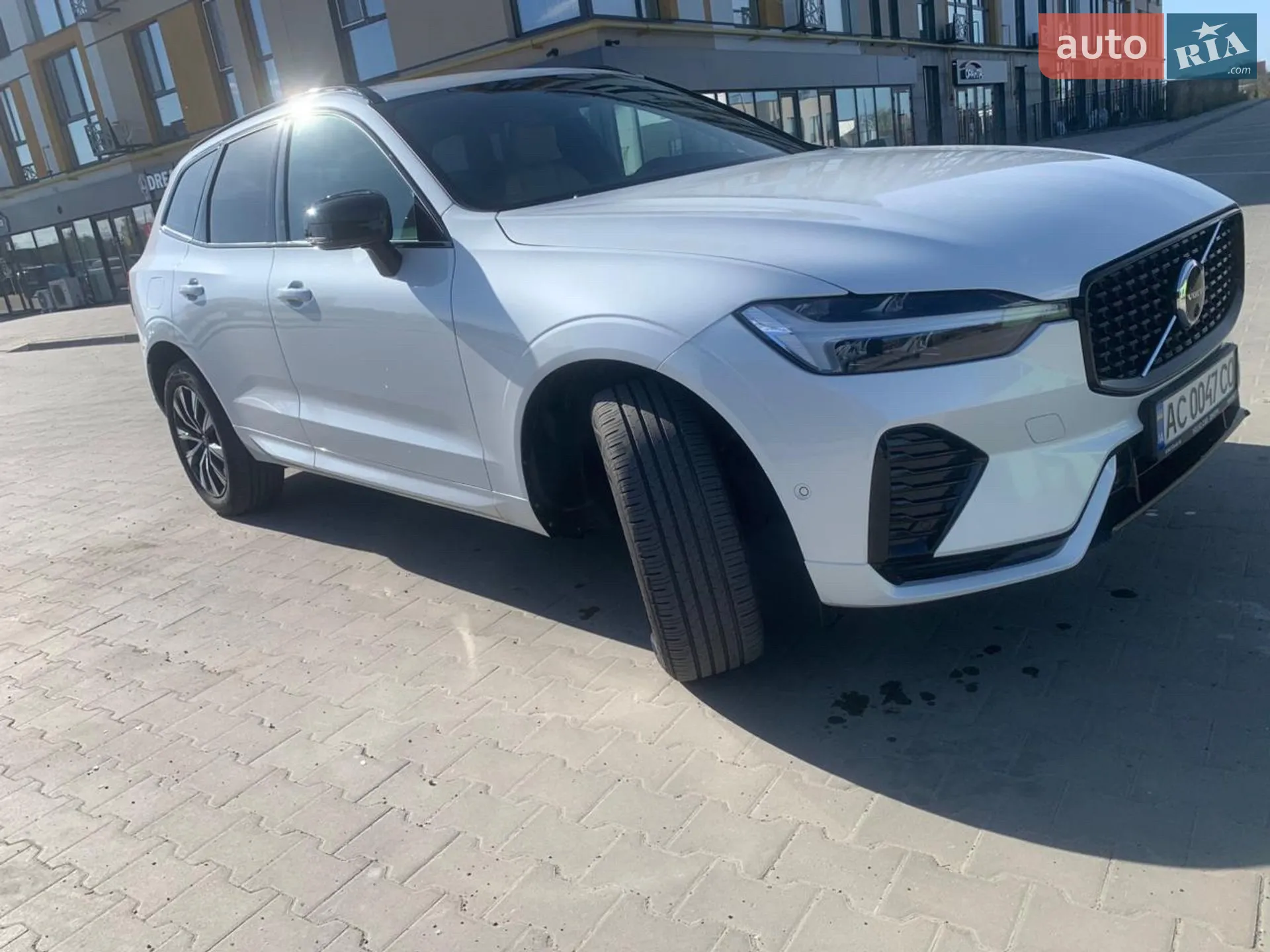 Volvo XC60 2023 VIN YV1UZK5V1P1322524 фото оголошення 10 з 46