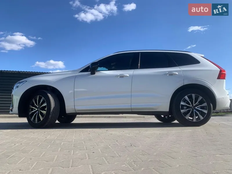 Volvo XC60 2023 VIN YV1UZK5V1P1322524 фото оголошення 14 з 75