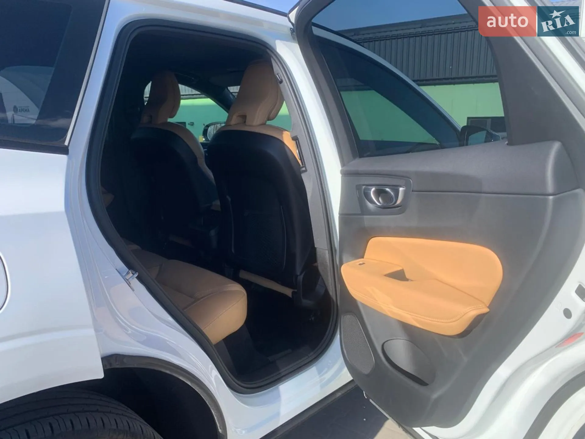 Volvo XC60 2023 VIN YV1UZK5V1P1322524 фото оголошення 21 з 46