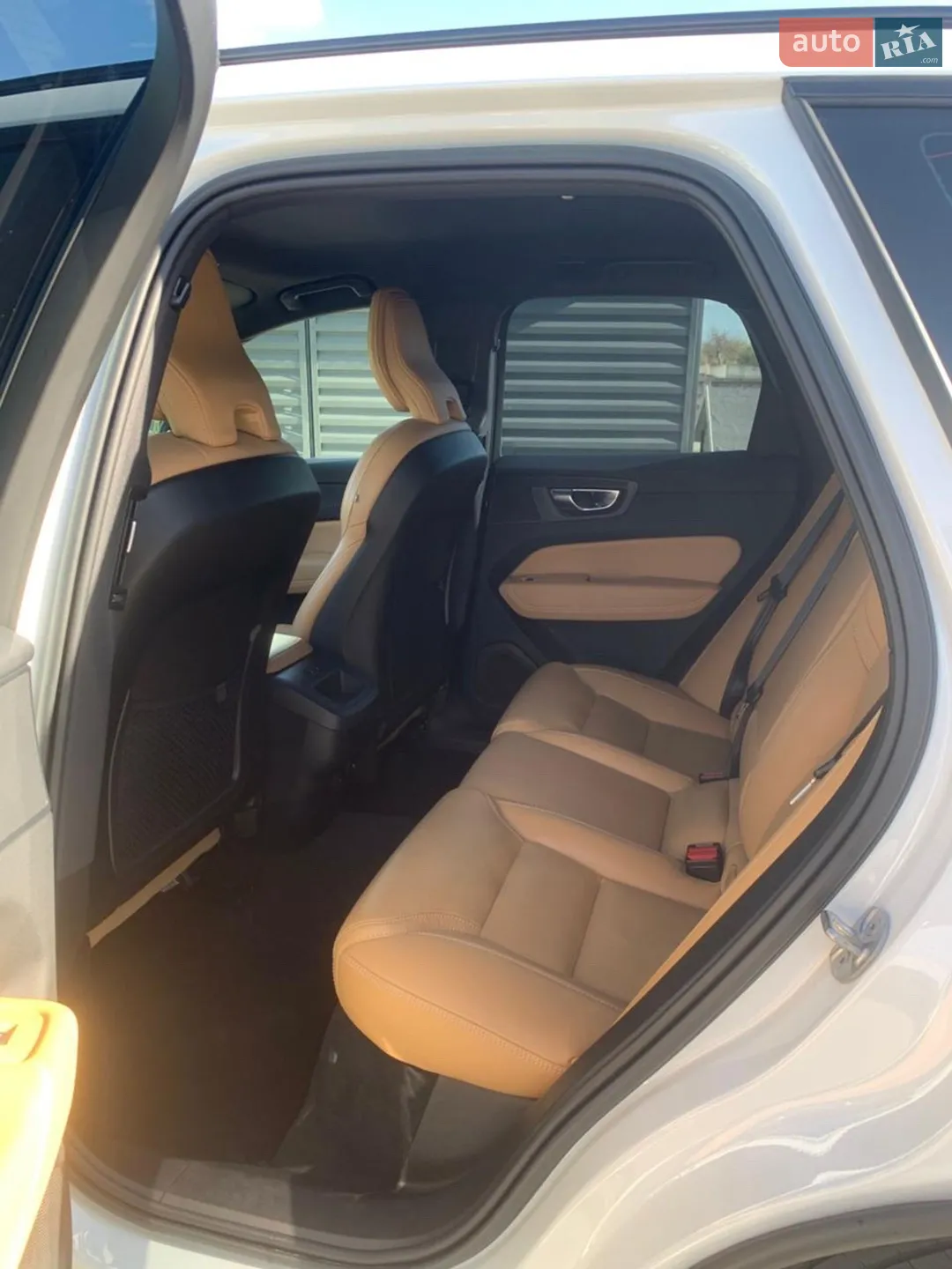 Volvo XC60 2023 VIN YV1UZK5V1P1322524 фото оголошення 24 з 46