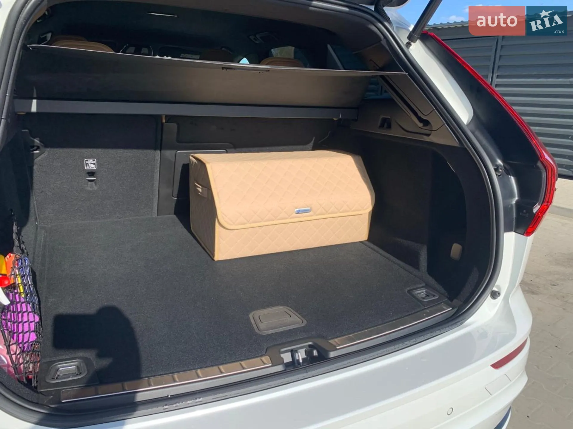 Volvo XC60 2023 VIN YV1UZK5V1P1322524 фото оголошення 43 з 46
