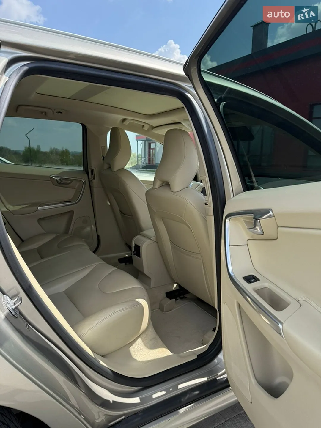 2015 Volvo XC60 - мініатюра 12