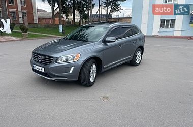 Внедорожник / Кроссовер Volvo XC60 2015 в Калиновке