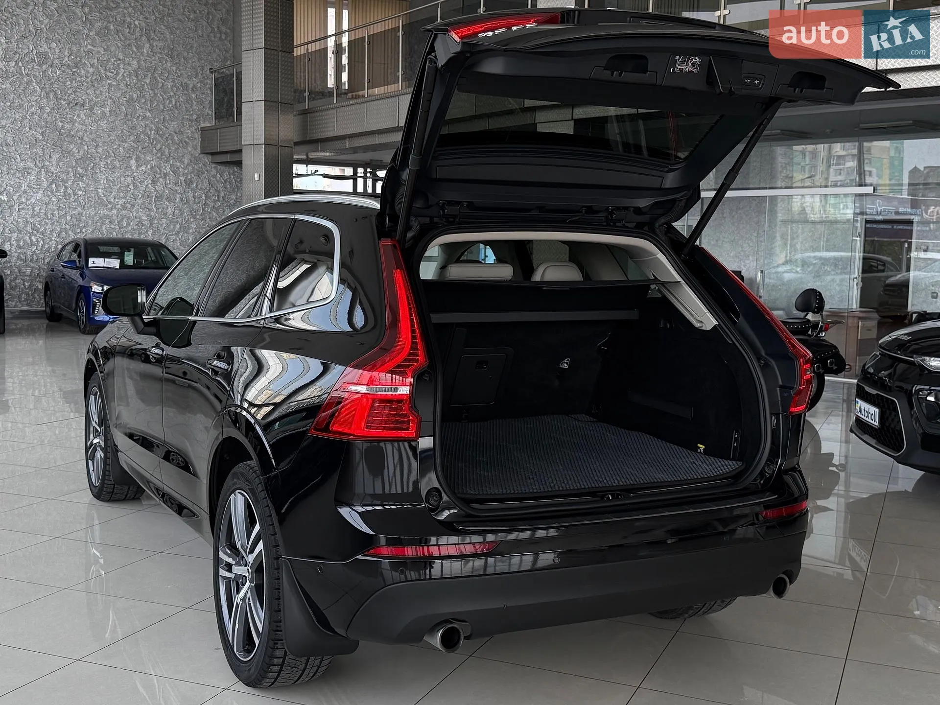 2018 Volvo XC60 - мініатюра 11