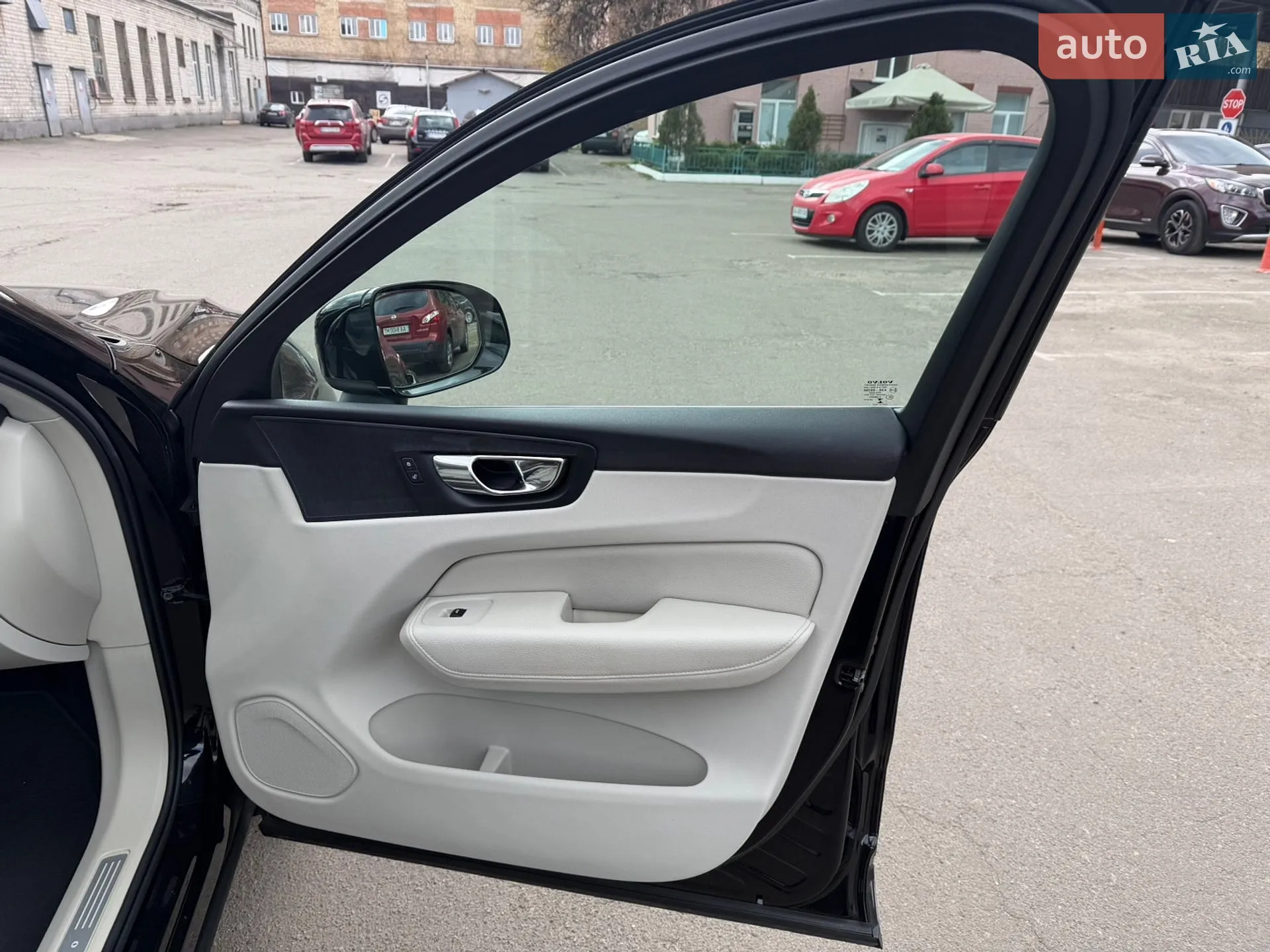 2017 Volvo XC60 - мініатюра 33