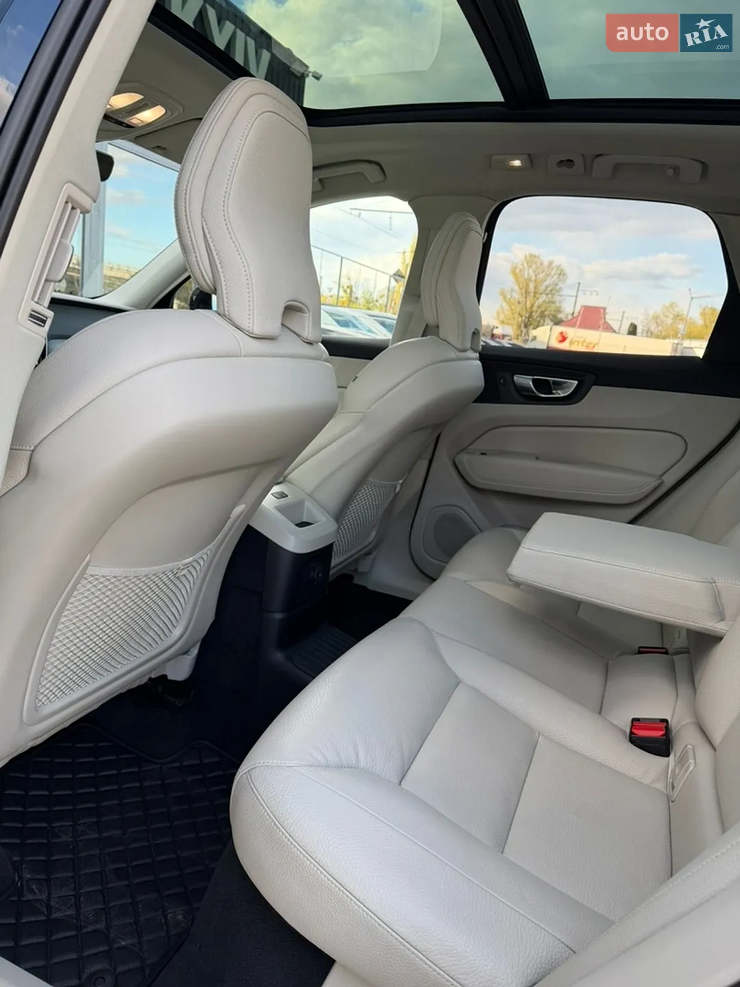 2024 Volvo XC60 - мініатюра 24