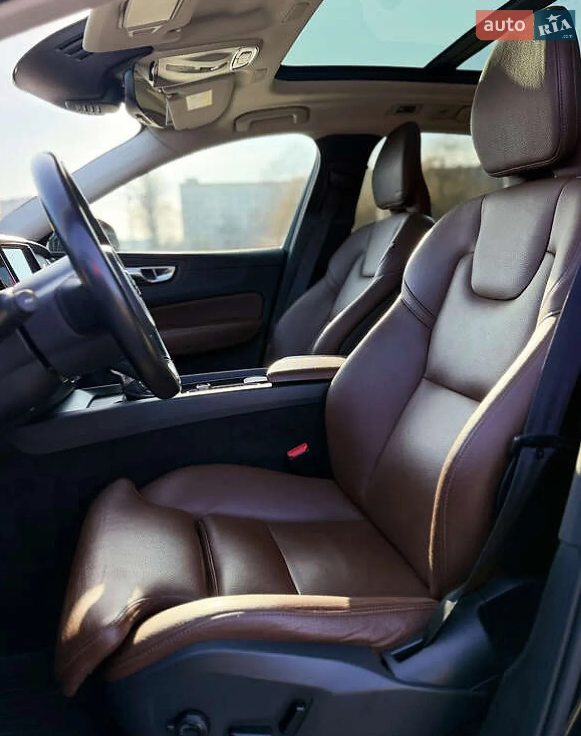 2018 Volvo XC60 - мініатюра 12