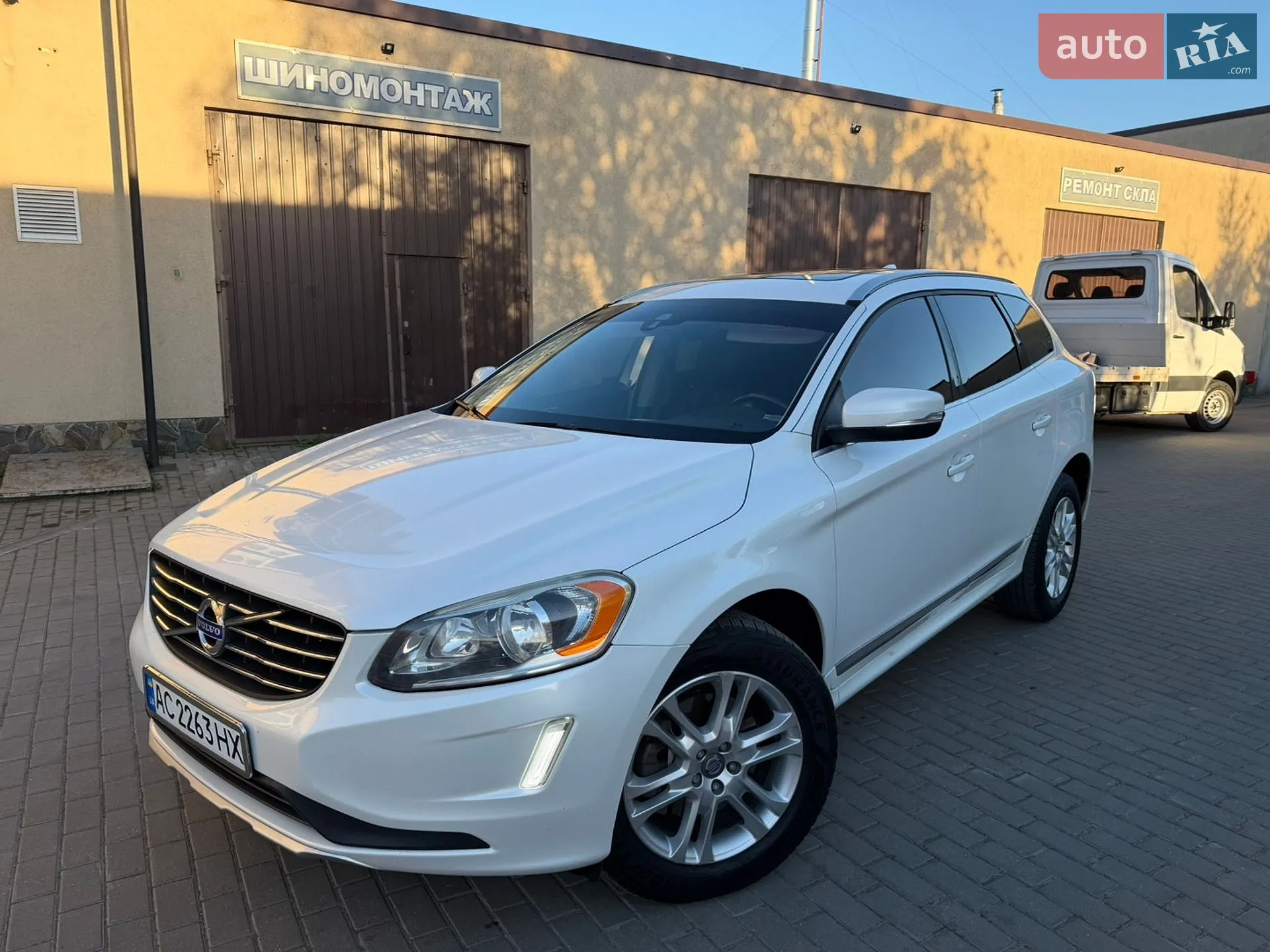 2015 Volvo XC60 - мініатюра 3