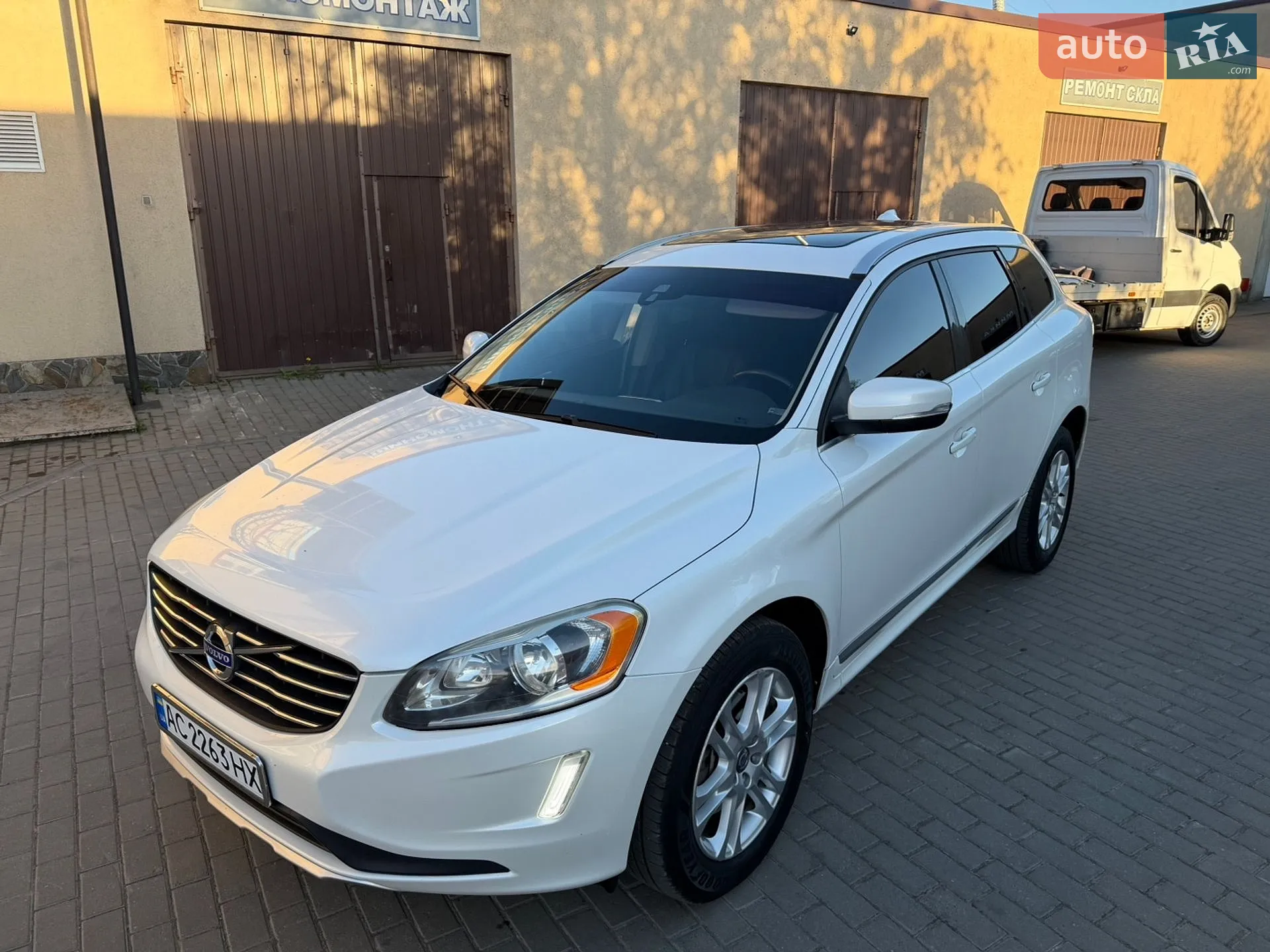 2015 Volvo XC60 - мініатюра 8
