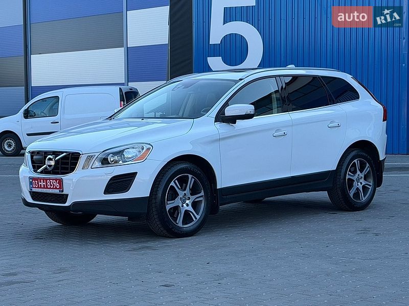 Внедорожник / Кроссовер Volvo XC60 2012 в Ровно