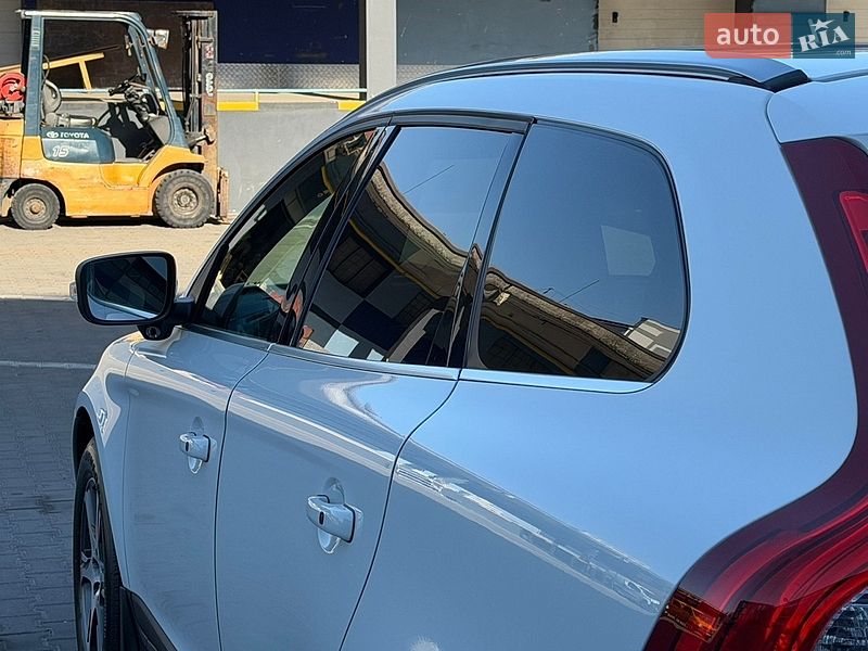 Внедорожник / Кроссовер Volvo XC60 2012 в Ровно