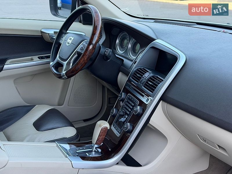 Внедорожник / Кроссовер Volvo XC60 2012 в Ровно