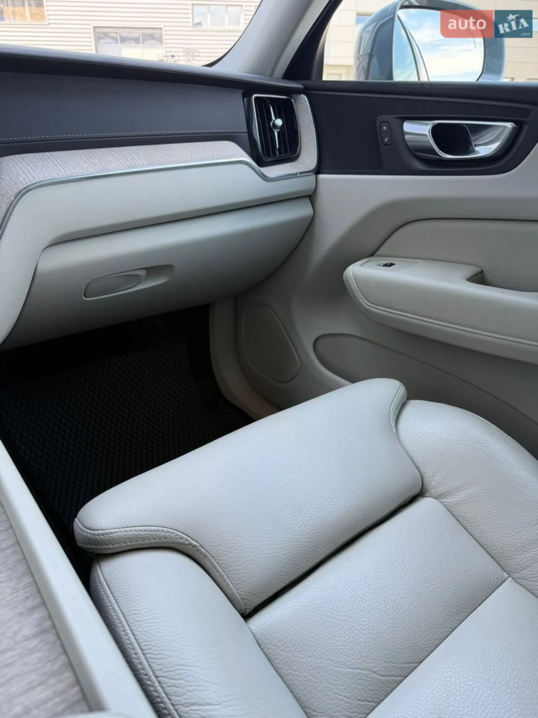 2021 Volvo XC60 - мініатюра 25
