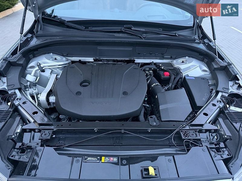 Внедорожник / Кроссовер Volvo XC60 2023 в Виннице