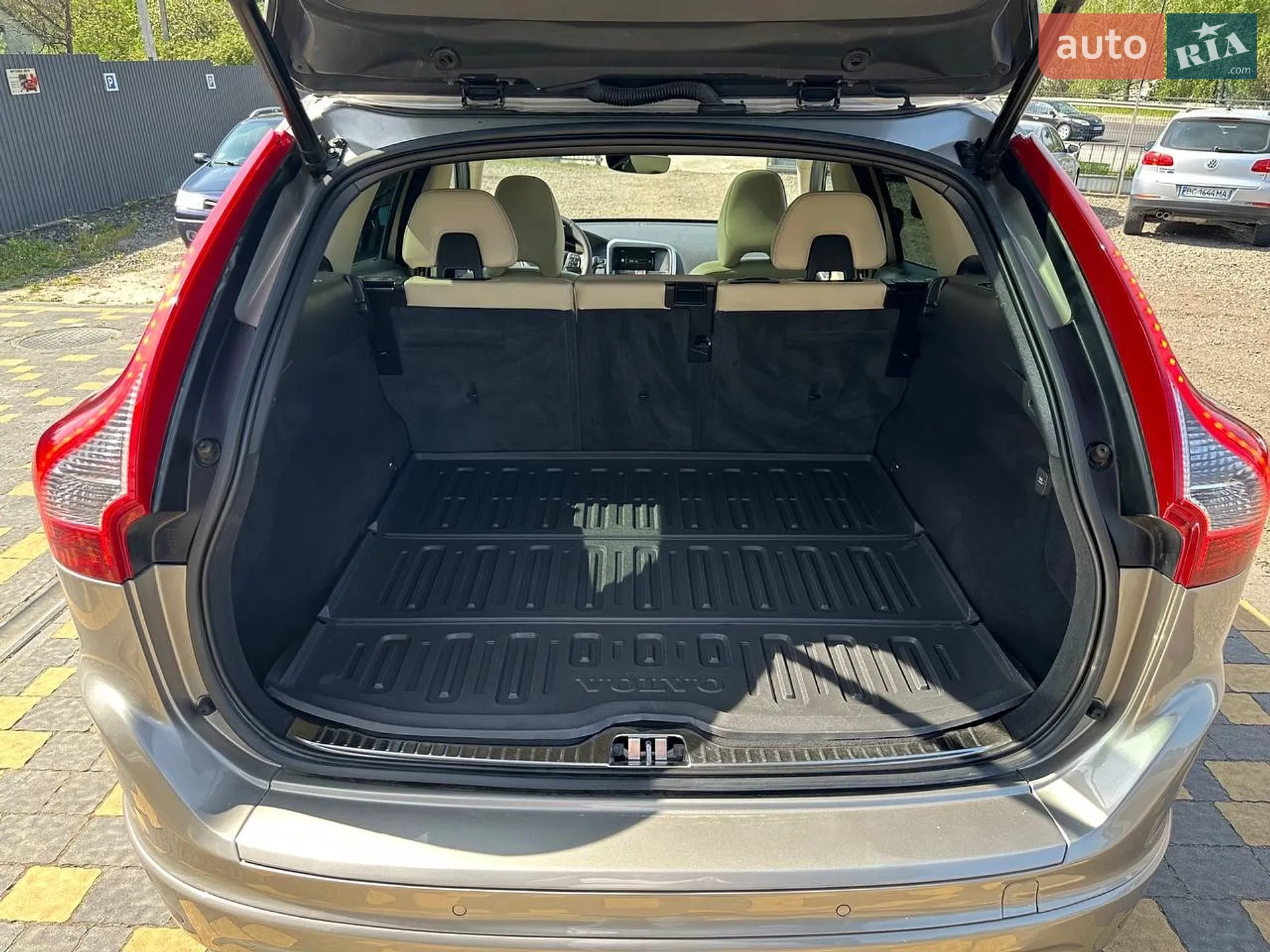 2016 Volvo XC60 - мініатюра 19