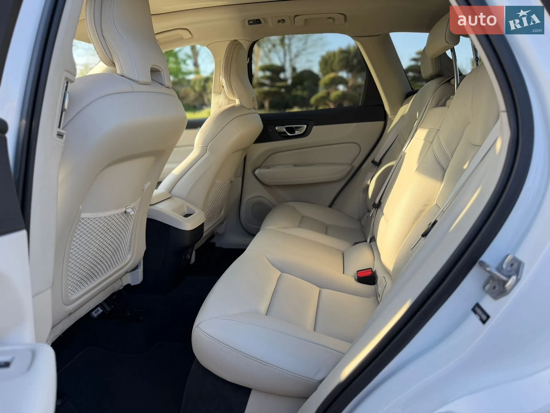 2019 Volvo XC60 - мініатюра 17