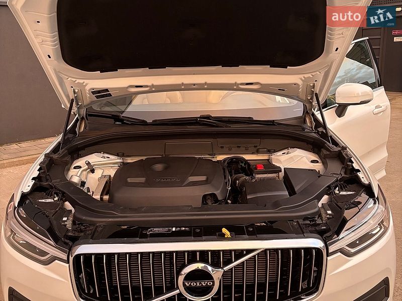 Внедорожник / Кроссовер Volvo XC60 2018 в Киеве