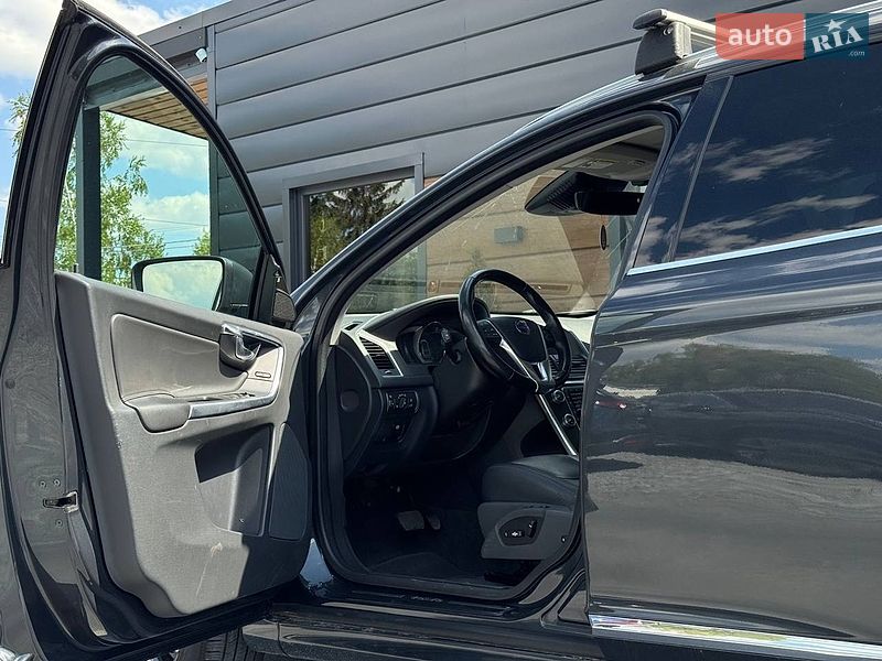 Внедорожник / Кроссовер Volvo XC60 2015 в Ровно
