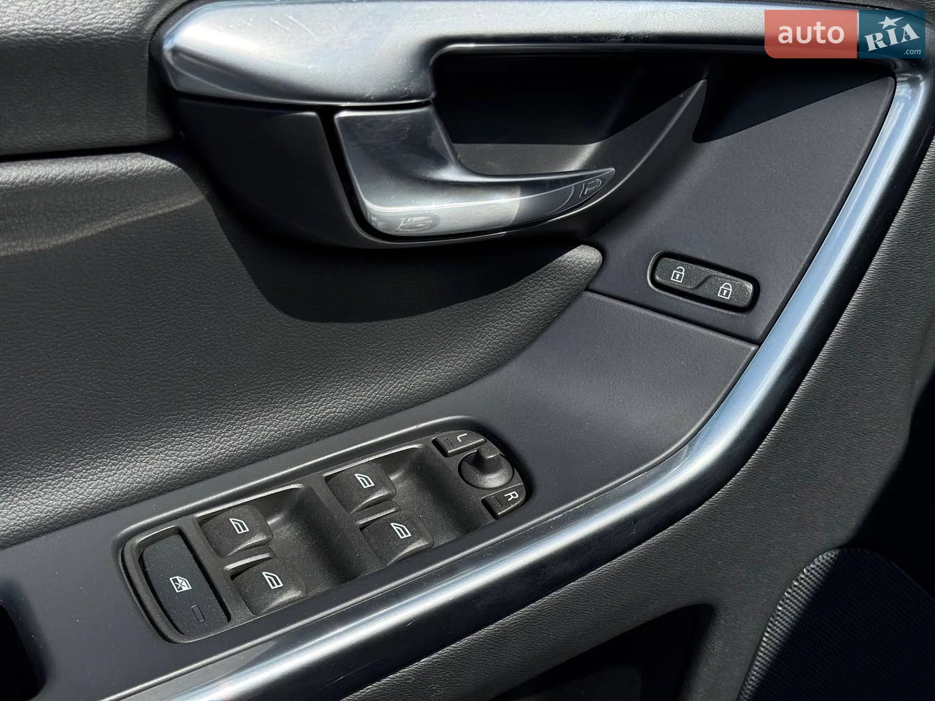 2015 Volvo XC60 - мініатюра 30